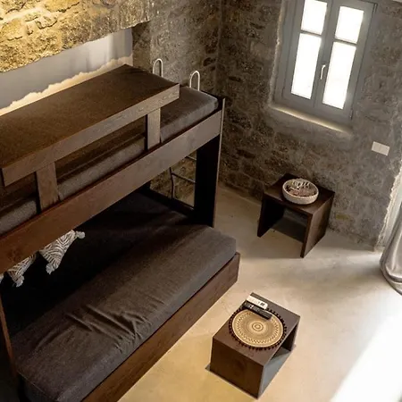 Ήσυχο Κυκλαδίτικο Πέτρινο Total Stone N1 Mykonos Town