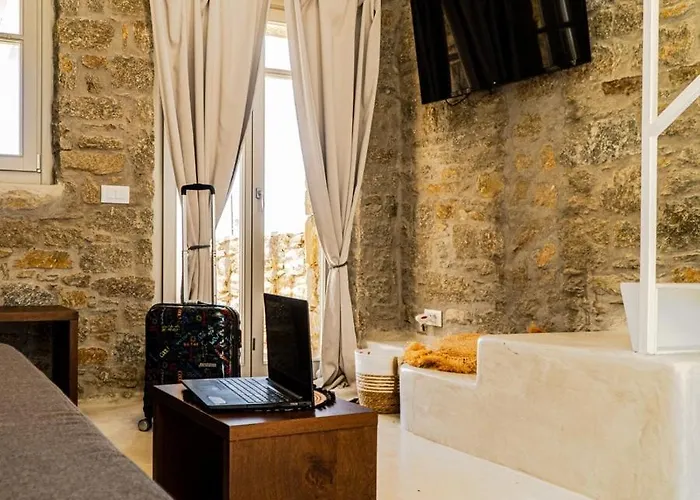 Ήσυχο Κυκλαδίτικο Πέτρινο Total Stone N1 *