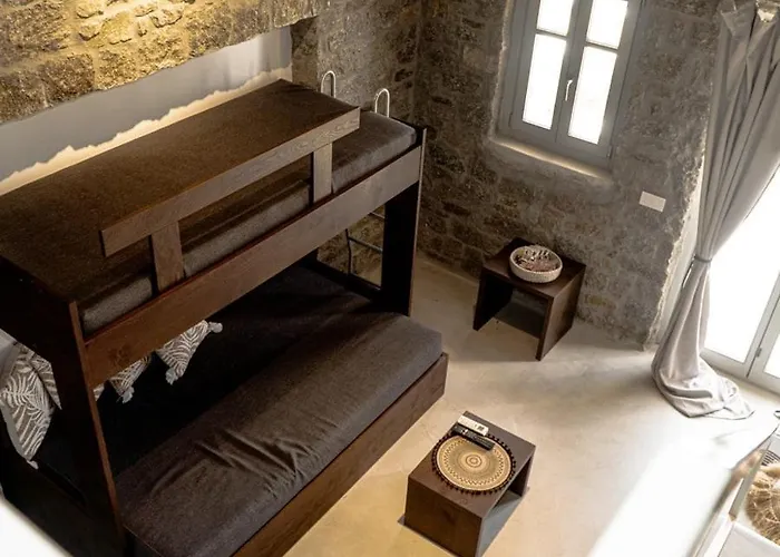 Ήσυχο Κυκλαδίτικο Πέτρινο Total Stone N1 Mykonos Town